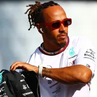 Hamilton roda sozinho, abandona o GP dos EUA e fica fora da disputa pelo título