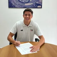 Ryan Carlos, da base assina com São Paulo: