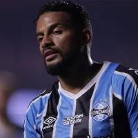 Reinaldo quebra o silêncio e desabafa sobre seu futuro no Grêmio: “Todo mundo da diretoria sabe...”