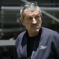 Gunther Steiner critica postura de Hamilton em reta final na Mercedes