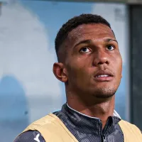 Adriel vai mal em jogo do Bahia