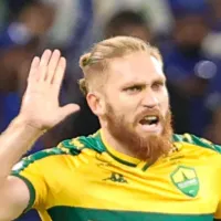 Vasco sugere troca de jogadores por Isidro Pitta e Cuiabá exige dinheiro para fechar negócio