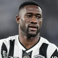 Artur Jorge é comunicado sobre Bastos para Botafogo x Pachuca e zagueiro está fora da estreia no Mundial de Clubes