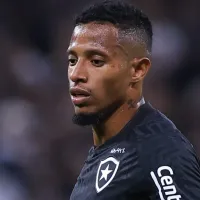 De saída do Botafogo, futuro de Tchê Tchê pode ser no Vasco