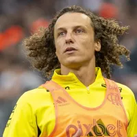 David Luiz encerra novela e decide permanecer no Flamengo por mais uma temporada