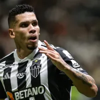 Paulinho aceita jogar no Palmeiras, mas não forçará saída no Atlético-MG