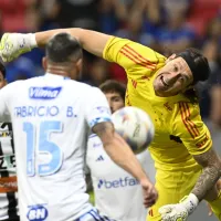 Cássio vive crise no Cruzeiro após deixar o Corinthians: “Cuidado”