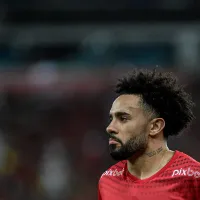 Após fracasso com Claudinho, meia do Midtylland é o nome da vez no Palmeiras e Martinez pode chegar