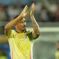 Danilo tem estreia marcada para chegar ao Flamengo e começar a jogar com Filipe Luís 