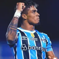 Arezo ofusca Cuéllar com 2 gols em Grêmio x Monsoon; assista