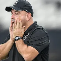 Carlos Leiria é alvo da torcida após mais um jogo ruim do Botafogo: “É um desastre”