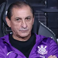 Ramón Díaz é criticado por demora em colocar Garro em campo