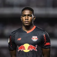 John Textor fará proposta milionária por Henry Mosquera, atacante do Bragantino