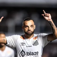 Guilherme balança as redes contra o Noroeste e se firma como artilheiro do Brasil no início de 2025