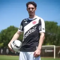 Vasco não para em Nuno Moreira e pode contratar zagueiro argentino, após defensor ser oferecido