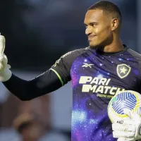 O preparador de goleiros do Botafogo, Rui Tavares, rasga elogios ao goleiro John: “referência”
