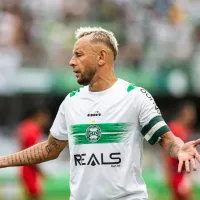 Rafinha, ídolo do Flamengo, é pego na mentira e cria crise no Coritiba, diz setorista