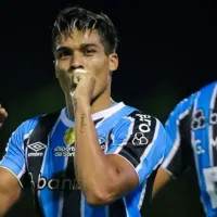 Arezo fala sobre concorrência com Braithwaite no Grêmio: “É uma competição saudável”