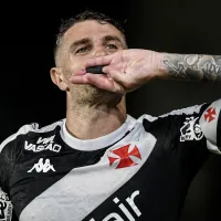 Vegetti rouba a cena na vitória do Vasco e agita web: “Não existe melhor…”