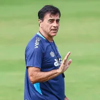 Quinteros agita Grêmio com testes e prepara mudança total na escalação contra o Flamengo