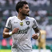 Alex Telles barrado por Renato Paiva após Bragantino x Botafogo tem aprovação da torcida: “Desleixado”