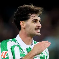 Real Betis, time de Johnny, pode contratar outro titular do Internacional após observar lateral Bernabei