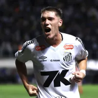 Rollheiser acaba com jejum e sai ileso de críticas em Santos x CRB: “Parece um adulto no meio de crianças”