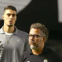 Demissão de Cléber Xavier com apenas 2 jogos no Santos é decretada pela torcida, mas diretoria banca