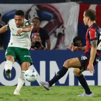 Abalado, Vitor Roque é consolado por Estêvão após gol incrível perdido e recebe ‘afago’ da torcida do Palmeiras