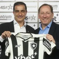 Textor ignora pressão no Botafogo e mantém confiança no trabalho de Renato Paiva