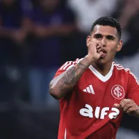 Aguirre vive em baixa e ainda falhou em um dos gols na goleada contra o Botafogo