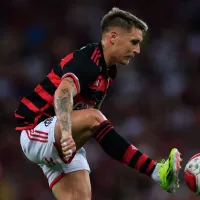 Flamengo prioriza renovação de Varela, que está por detalhes, e deixa Arrascaeta e Pedro para depois do Mundial