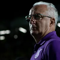Dorival Júnior ainda busca formação ideal e já testou sete times diferentes no Corinthians