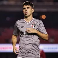 Oscar é dúvida para o São Paulo contra o Talleres devido a edema na coxa