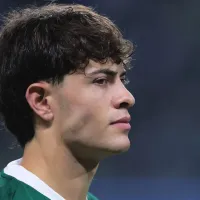Giay é flagrado cometendo gafe contra Flamengo ao tentar desconcentrar jogador errado em pênalti