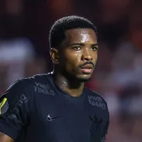Cacá, zagueiro do Corinthians, é vítima de assalto por 2 criminosos, mas está bem