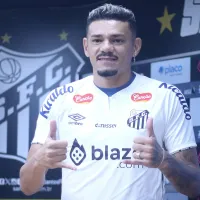 Conversa produtiva, melhora física e dificuldade por atacante no mercado fizeram Mattos manter Tiquinho Soares no Santos