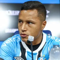 Marlon não se intimida no Grêmio e revela problema no gramado da Arena que tem prejudicado o Tricolor