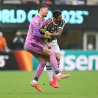 Everaldo, do Fluminense, perde chance clara contra o Borussia e vira alvo de críticas nas redes