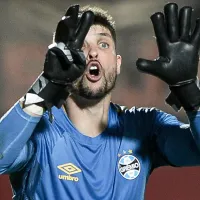 Tiago Volpi rebate críticas no Grêmio e alerta sobre pedido para sua saída: “não posso viver essa loucura”