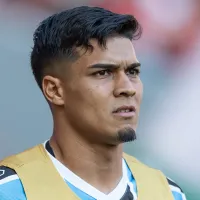 Arezo se manifesta sobre saída do Grêmio e transferência para o Peñarol: “Não depende de mim”