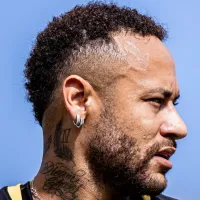 Neymar Pai toma decisão envolvendo renovação de contrato do camisa 10 após receber duas propostas