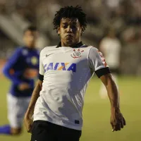 Pedida salarial de Romarinho trava negociação com o Santos mesmo com aval de Cléber Xavier