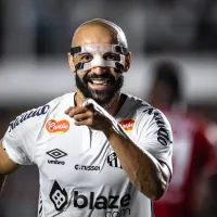 Santos segura Thaciano e vê potencial de crescimento sob Cleber Xavier