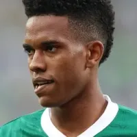 Estêvão conversou com Cole Palmer e Reece James, do Chelsea, rivais do Palmeiras na sexta