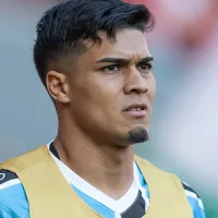 Arezo chama a atenção em goleada do Grêmio em jogo-treino diante do Aimoré