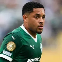 Deco revela que Vitor Roque sentiu pressão no Barcelona e confia em retomada no Palmeiras: “Abel pode ajudar”