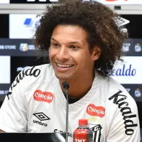 Santos deve fechar elenco com dois reforços