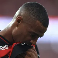 De La Cruz vendido pelo Flamengo vira debate interno no Clube após problemas físicos do meio-campista