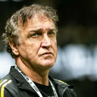 Cuca afirma que características dos jogadores podem impedir a formação com três zagueiros no Atlético-MG